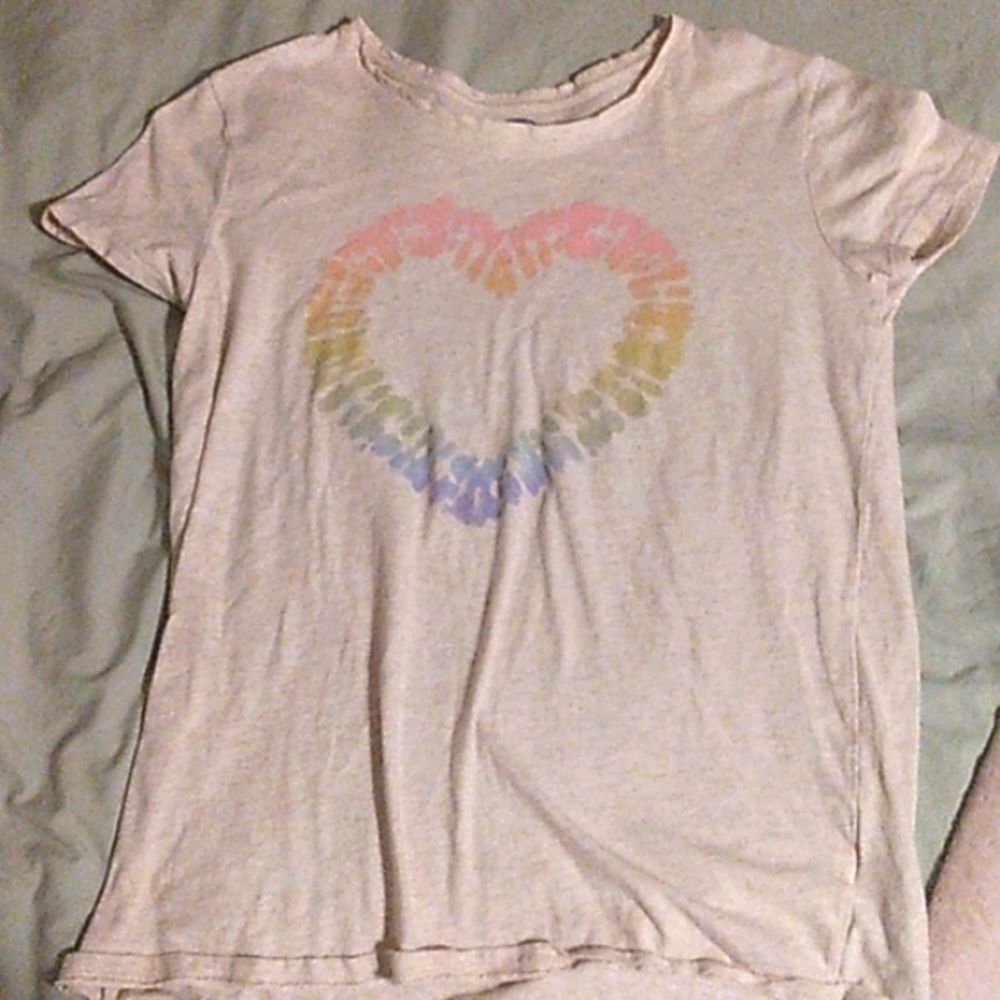 Old Navy, Kid's 16, Rainbow Heart Graphic T Shirt